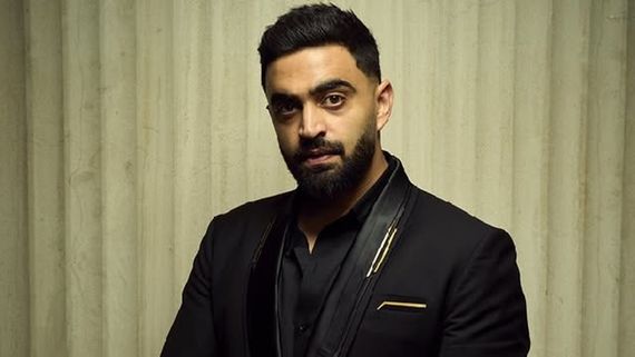 Agla Comic Kaun Finale: Rahul Dua Steals Show. Meet Agla Comic Kaun Season 1 Top 2 Finalists