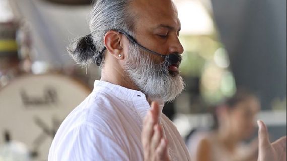 Bijay Anand Shares Insights On Yoga And Spirituality Through Engaging Social Media Content