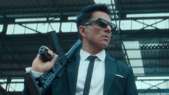 Fateh Review: Sonu Sood’s Bold Action Thriller That Redefines Bollywood Cinema