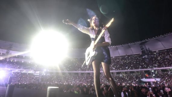 Jasleen Royal Delivers An Impressive Performance As She Opens For Coldplay’s Music Of The Spheres India Tour