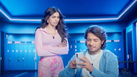 Kaun Kinna Zaroori Si Song Out Now:Experience Love & Longing Like Never Before In Khushi-Junaid's Latest Track