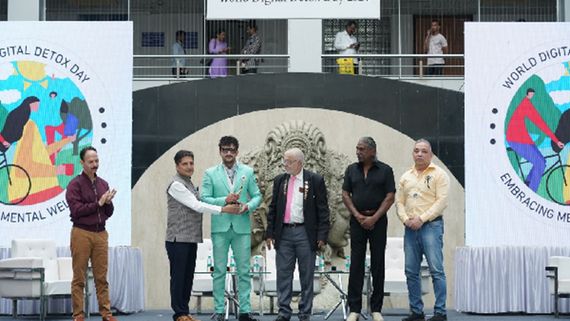 Sahil Salathia, Apeksha Porwal Among Others Honoured At The World Digital Detox Day Event