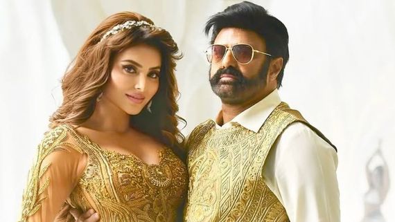 Urvashi Rautela & Nandamuri Balakrishna VIRAL Video: Daaku Maharaj Craze Continues With This 'Cute' Moment