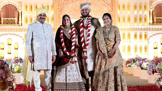 Jeet Adani & Diva Shah Tie the Knot: Gautam Adani Shares Wedding Photos With A Heartfelt Note
