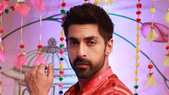 Kumkum Bhagya Cast | Akshay Dev Bindra Aka Raunak Dedicatedly Shoots Despite Injury: The Show Must…