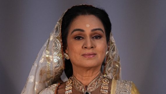 Chakravarti Samrat Prithviraj Chauhan: Padmini Kolhapure Makes A Royal Return To Television As Rajmata