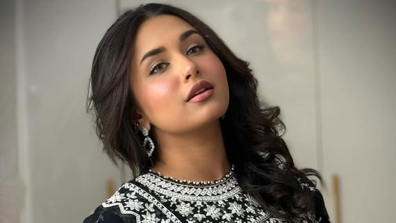 Who Is Minahil Malik? All About Pakistani Tiktoker Amid Private Video Leak Controversy - Age, Insta Followers