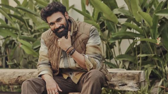 Telugu Star Bellamkonda Sai Sreenivas Caught Violating Traffic Rules, Misbehaving With Police – VIRAL VIDEO