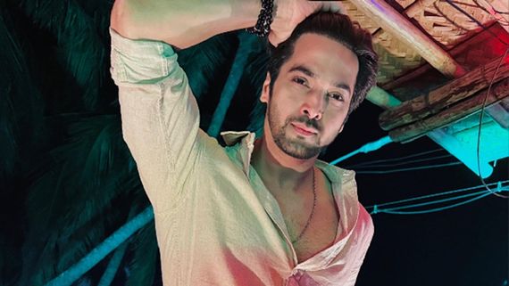 Pati Brahmachari in Real Life Too? Actor Ashish Dixit Delays Anniversary Celebration