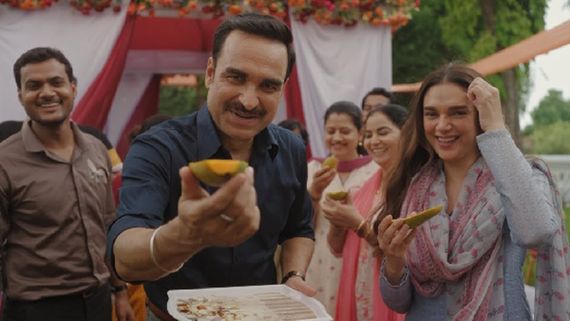 Pehle Aap!: Pankaj Tripathi & Aditi Rao Hydari Bring Lucknowi Tehzeeb Alive In This Delightful Mango Moment!  
