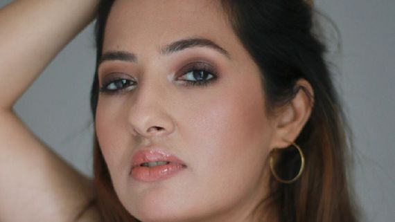 Jhanak New Entry: Puja Sharma Makes Power-Packed Comeback After 7 Years With Bold Grey Role 