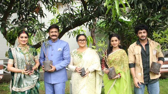 Rishto Se Bandhi Gauri Cast Celebrate World Environment Day With Tree Plantation