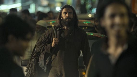 Dhurandhar: Netizens Can't Keep Calm As Ranveer Roars Loud In His Film's 1st Look; Say 'Return Of Powerhouse'