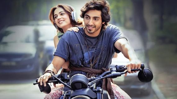 Saiyaara Collection Day 1 Early Trends: Ahaan's Debut Film Crosses 10 Cr Already; Creates THIS Newcomer Record