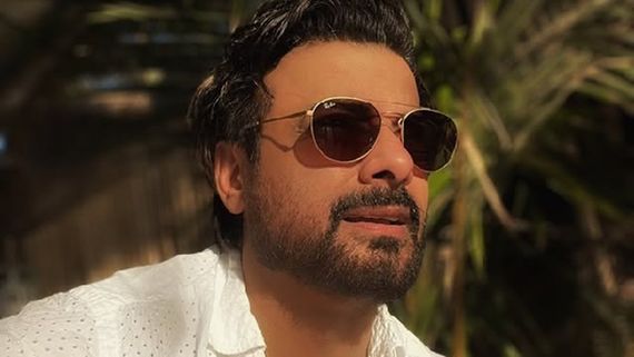 Rahul Bhat Treats The Wives Team And Director Madhur Bhandarkar To A Lavish Kashmiri Feast; Check out!