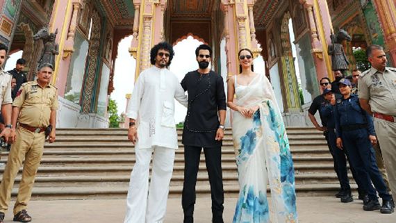 Rajkummar Rao Reigns Over Jaipur - Raj Mandir Becomes Maalik ka Raj Mandir!