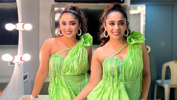 Chhoriyan Chali Gaon Premiere Episode: Surabhi & Samriddhi (Chinki-Minki) Mirror Each Other. Will They Win?