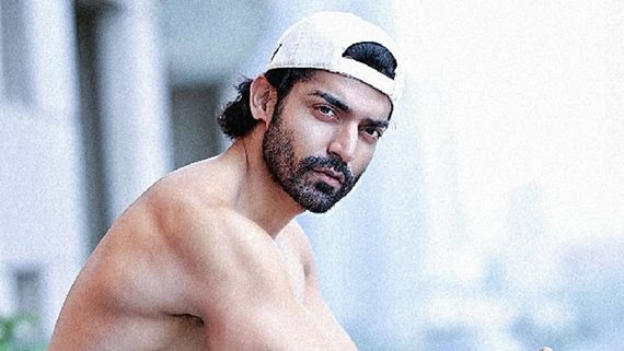 Gurmeet Choudhary Salutes The Spirit Of The City, Heads To Shoot Despite Waterlogging