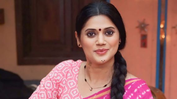 Pushpa Impossible Today Episode: New Chaos Ensues As Bapodara And Sonal Start Staying At Pushpa’s House 