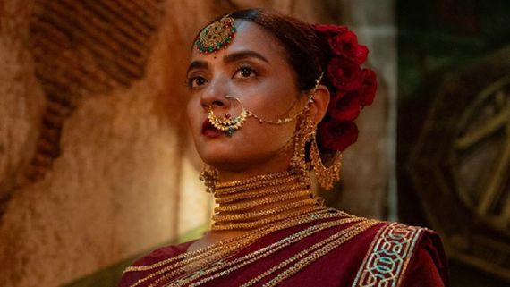 Surveen Chawla Earns Glowing Praise From Mandala Murders Director Gopi Puthran: “With Surveen, We... 