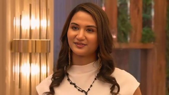 Rise And Fall Fame Anaya Bangar’s DMs Flooded With Marriage Proposals, Says, “Jitna hate mujhe...