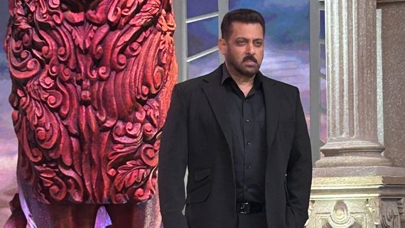 Bigg Boss 19 New Host Update: Not Salman or Arshad Warsi; THIS Celeb To Host Weekend Ka Vaar