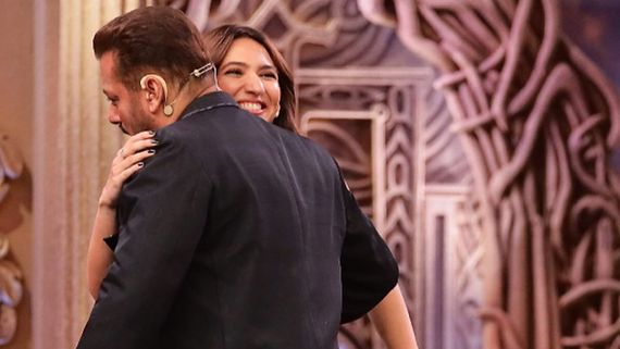  Actress Sahiba Bali’s Bigg Boss Banter With Salman Khan Sparks Entry Rumors