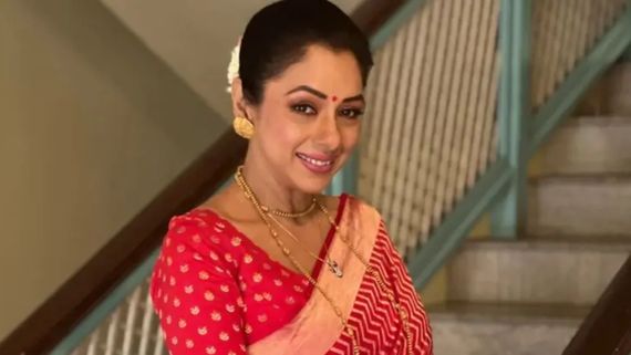 Paw-dorable! Rupali Ganguly’s Heartfelt & Compassion During Ganesh Puja From Anupamaa Set Wins Hearts