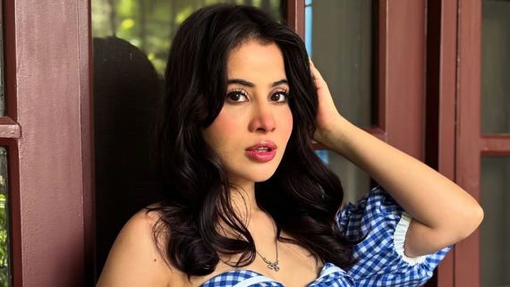 Uorfi Javed Exposes Man Threatening To Leak Morphed Photos, Vows To File Police Complaint