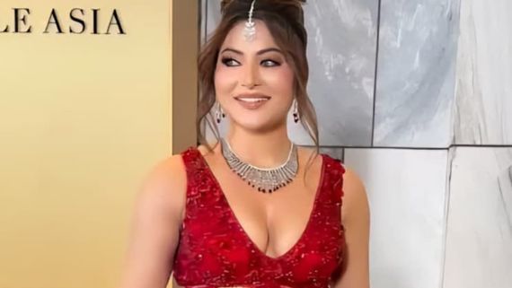 Diwali 2025: Urvashi Rautela Stuns In XX Lakh Red Lehenga At A Star-Studded Diwali Celebration