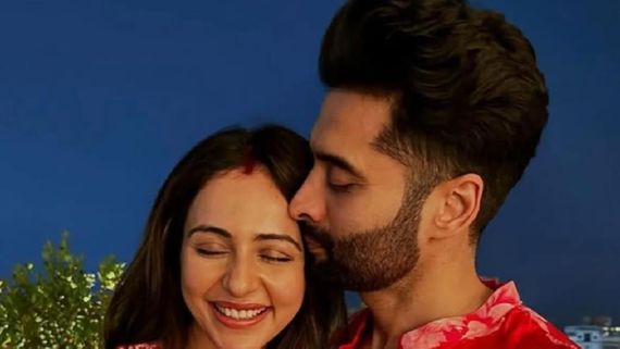 Jackky Bhagnani Calls Rakul Preet Singh “Meri Phuljadi” As She Stuns On The Phuljadi Cover