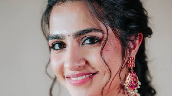 Fan Travels 700+ Kilometers To Meet Rukmini Vasanth — And Her Reaction Wins The Internet!