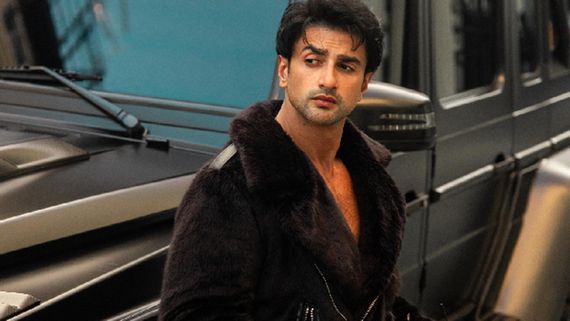 Nishant Malkani Sets The Screen Ablaze In “Rasiya Balama” From Mastiii 4