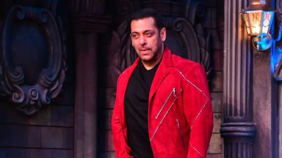 Salman Khan Reigns Supreme As The Most Loved Human Being At Da-bangg: The Tour Reloaded In Qatar