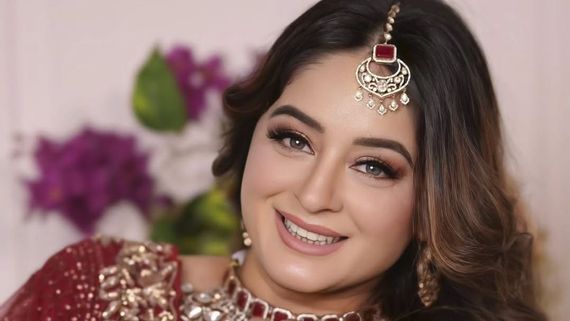 Mahhi Vij Receives A Warm Fan Welcome While Shooting On Seher Hone Ko Hai Set