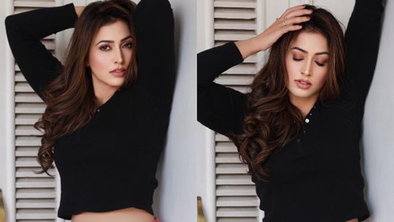 Actress Samaira Sandhu Wins Hearts With Her Natural Beauty And Elegance