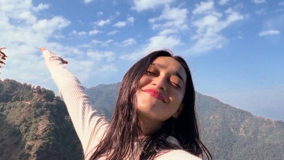Sayani Gupta’s Serene New Year 2026 Trip Has Us Planning Our Mountain Getaway Already
