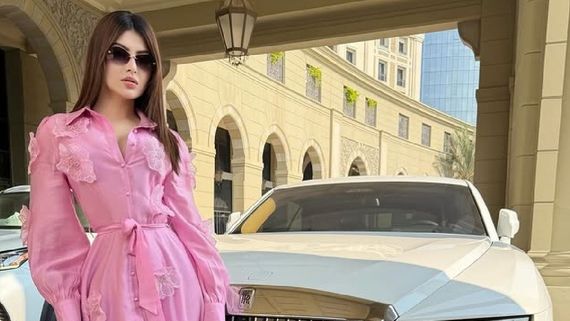 Urvashi Rautela Buys A Brand New Rolls-Royce Cullinan & Green G-Wagon And Its Price Will Leave You Shocked