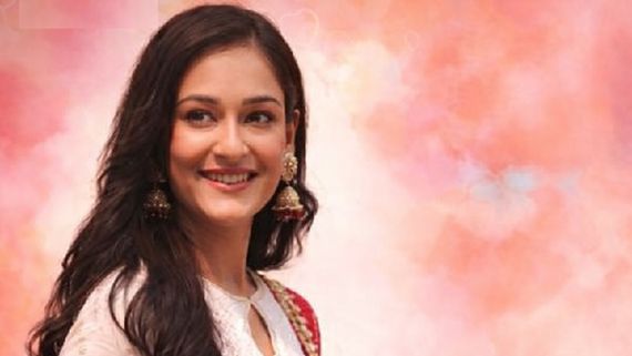 Prathaon Ki Odhe Chunri: Beendani Actress Shreya Jain On Working With Kushagre Dua And A Warm Set Environment 