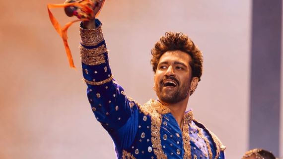 Zee Cine Awards 2026: Vicky Kaushal Brings The Valour Of Chhaava Alive On Stage - Performance DEETS