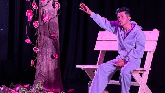 Amol Parashar Takes Besharam Aadmi Global With Sold-out London Debut