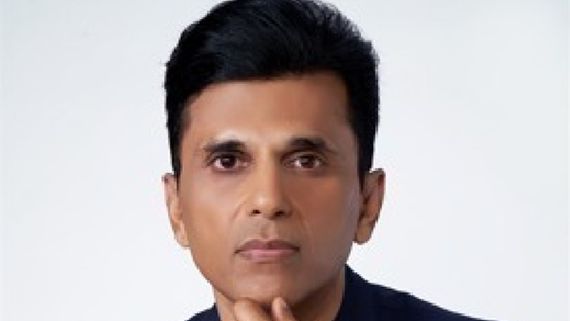 Anand Pandit: 