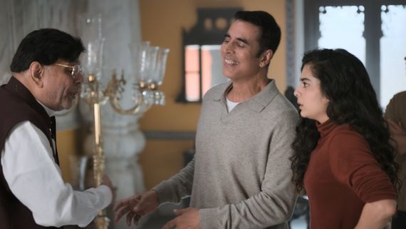 Bhooth Bangla Box Office Day 4 (Evening Trend): Akshay's Film Fails Monday Test; Struggles To Touch 4Cr