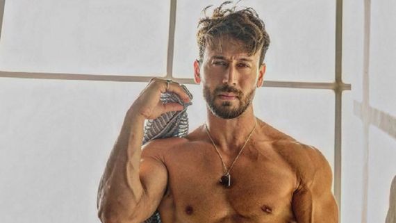 Desi Bling Reveals Tiger Shroff’s Global Craze As Satish Sanpal Says, “I Want A Six-Pack Like Him”