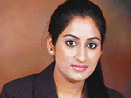 ಸಮಾಜಕ್ಕೆ ಕನ್ನಡಿ ಹಿಡಿಯುವ ಮುಖಪುಟ