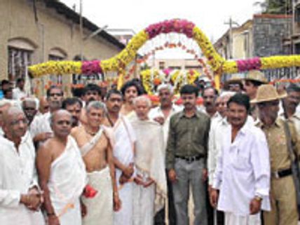 ಕೇವಲ ನಲವತ್ತು ರು.ಗೆ ಹಾಸನಾಂಬ ಕ್ಷೇತ್ರ ದರ್ಶನ 