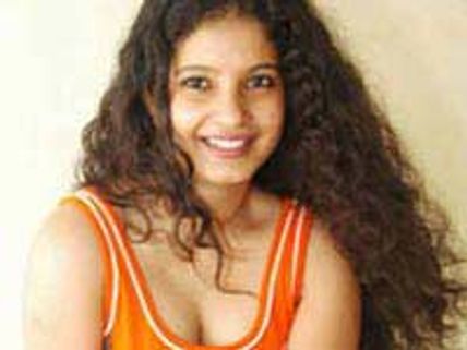 ಪ್ರೇಮಿಗಳ ಇಂಚರ ಪ್ರೀತಿಯ ಹಂಗಾಮ