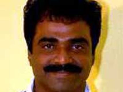 ಉಪೇಂದ್ರ ಸೂಪರ್ ಚಿತ್ರದಿಂದ ರಾಕ್ ಲೈನ್ ಔಟ್!