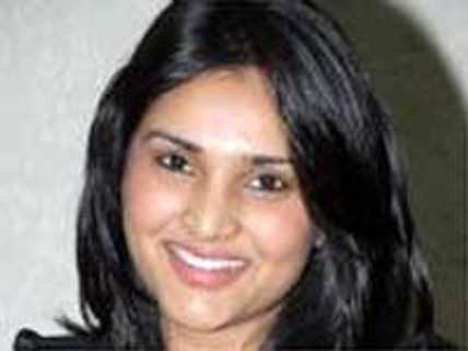 ನಟಿ ರಮ್ಯಾ ಕೈ ಮುರಿದುಕೊಂಡ ಸುದ್ದಿ ದಿಟವೇ?