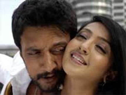 ವೀರ ಪರಂಪರೆ; ಪ್ರೇಕ್ಷಕರಿಗೆ ಬಲವಂತ ಮಾಘ ಸ್ನಾನ 